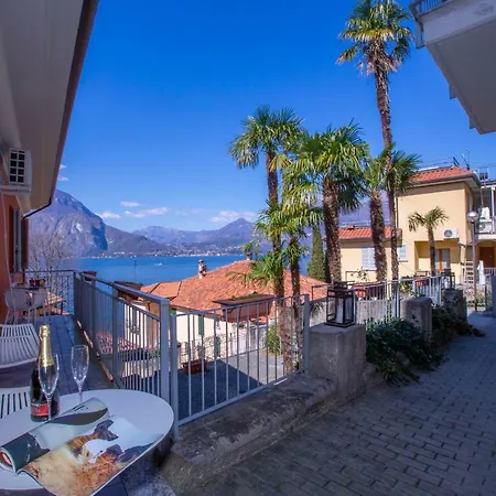 Fiumelatte Sleeps 6 Air Con Wifi T783173 Varenna