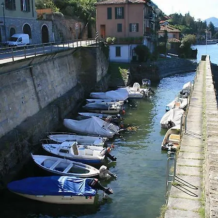 Fiumelatte Sleeps 6 Air Con Wifi T783173 Varenna