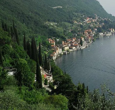 Fiumelatte Sleeps 6 Air Con Wifi T783173 Appartement *